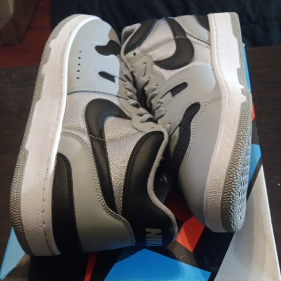 Nike Mac Attack QS SP Light Smoke Grey Mens 10.5 Womens 12 EUC W/OG BOX - Picture 7 of 10